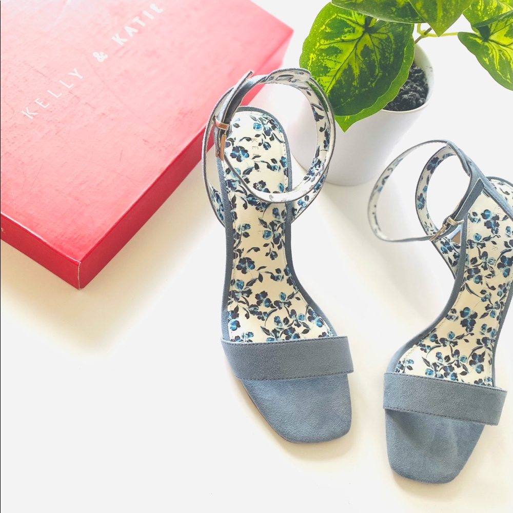 Kelly & Kate Blue Floral Heels